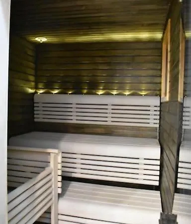 アパート 2 Bedroom Near By Santa Claus Village