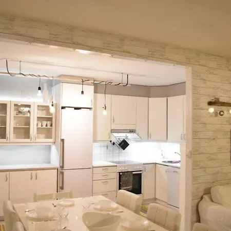 2 Bedroom Near By Santa Claus Village Apartmán Rovaniemi