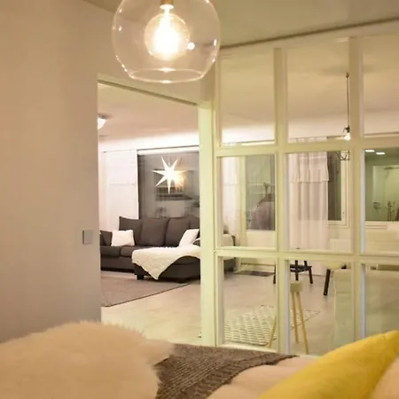 2 Bedroom Near By Santa Claus Village アパート ロヴァニエミ